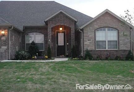 1st image of 3901 Summerbrook St