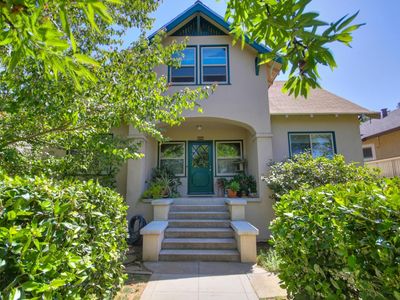 3042 Marshall Way, Sacramento, CA, 95817