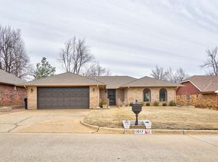 11017 Folkstone Dr, Yukon, OK 73099