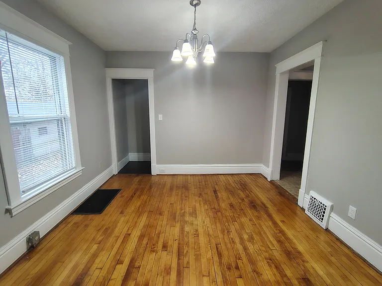 2139 10th St #18 — Photo 6