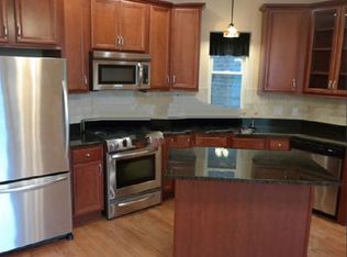 5684 N Ridge Ave APT 2W, Chicago, IL 60660