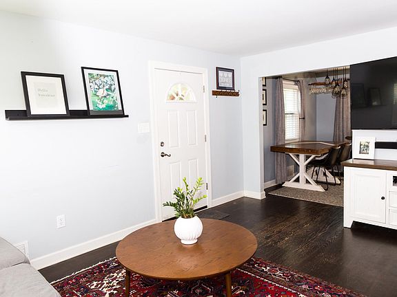 4th image of 6914 Westhampton Dr