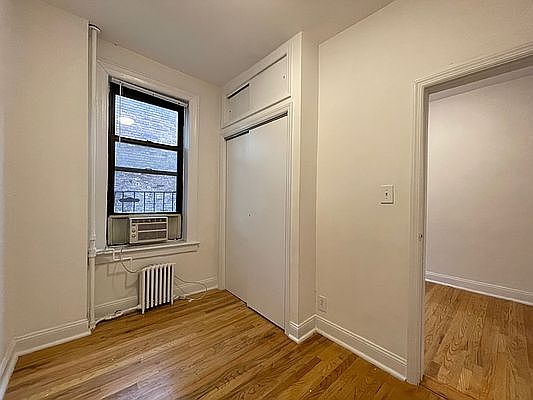 2nd image of 195 Bleecker St #14