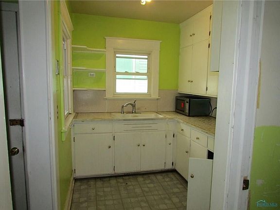 4th image of 1923 Milburn Ave