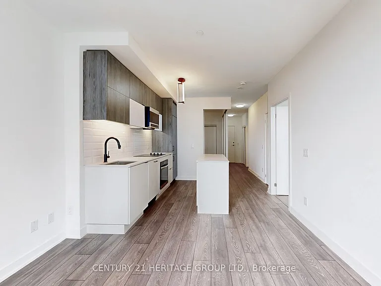 8888 Yonge St #708 — Photo 14