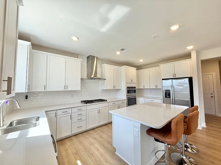 113 Hiddenite Pl — Photo 4