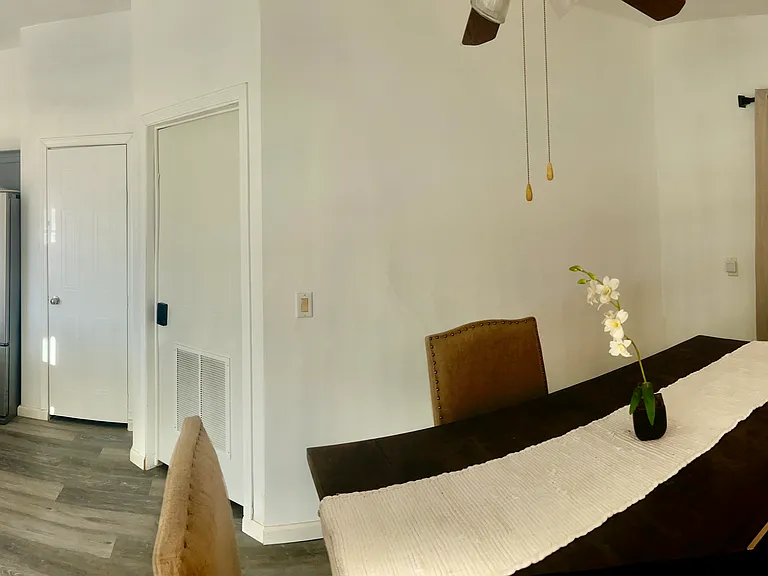 Sunburst Ave — Photo 4