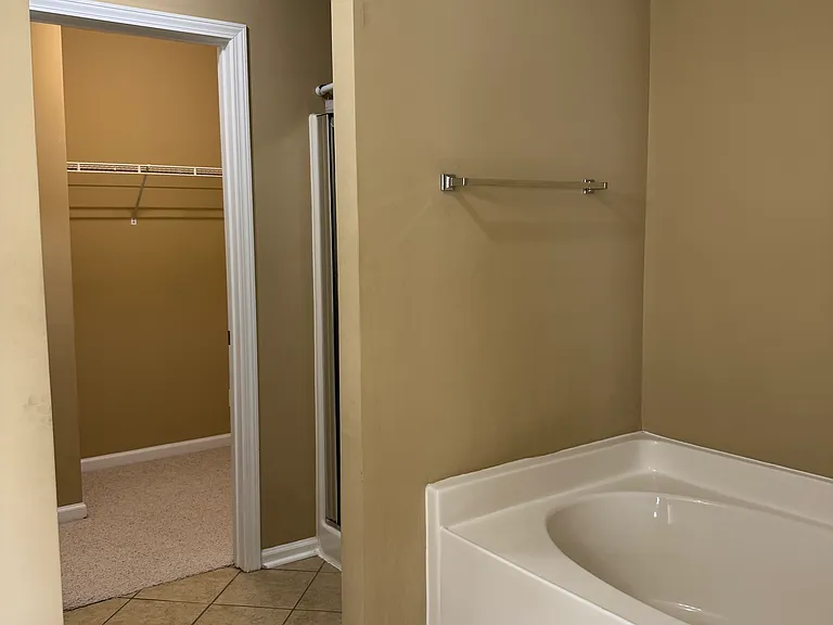 2620 Hartfield Commons Ln — Photo 30