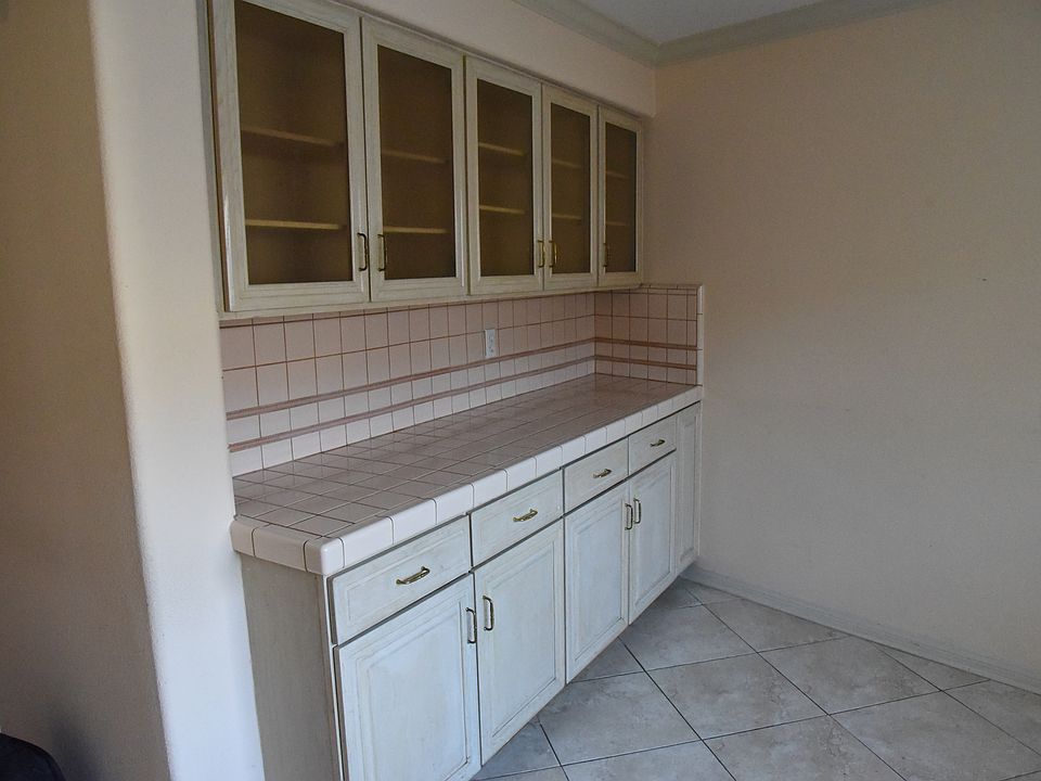 Breakfast room