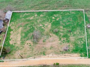 1099 Private Road 4041, Dime Box, TX 77853