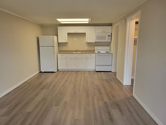 2nd image of 709 N 17th Ave #E1