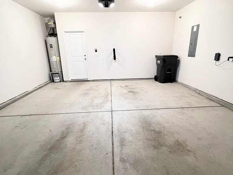 1604 Pendula Ln — Photo 29
