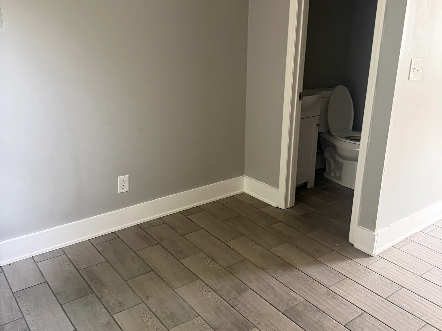 Shelby Apartments — Photo 4