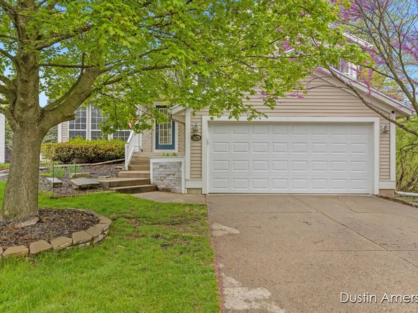 3675 W Grove Ct SE, Kentwood, MI 49512