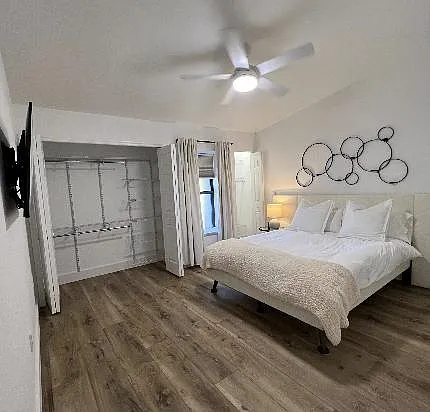 4 bed, 3.0 bath, 2800 sqft, $1,061 — Photo 1