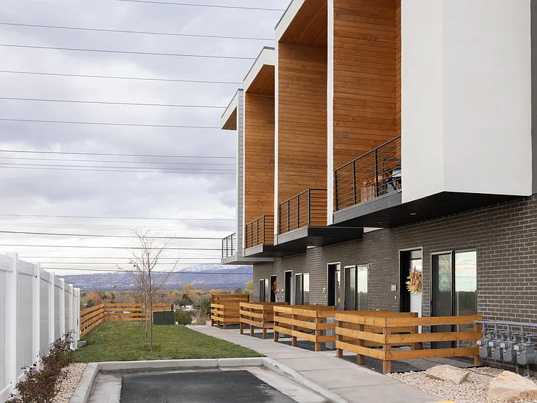 23 Views Townhomes — Photo 1