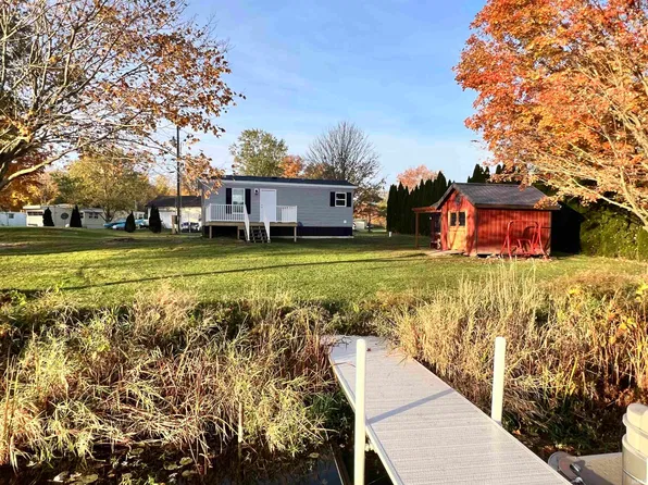 7390 S Caldwell Lake Dr, Claypool, IN 46510