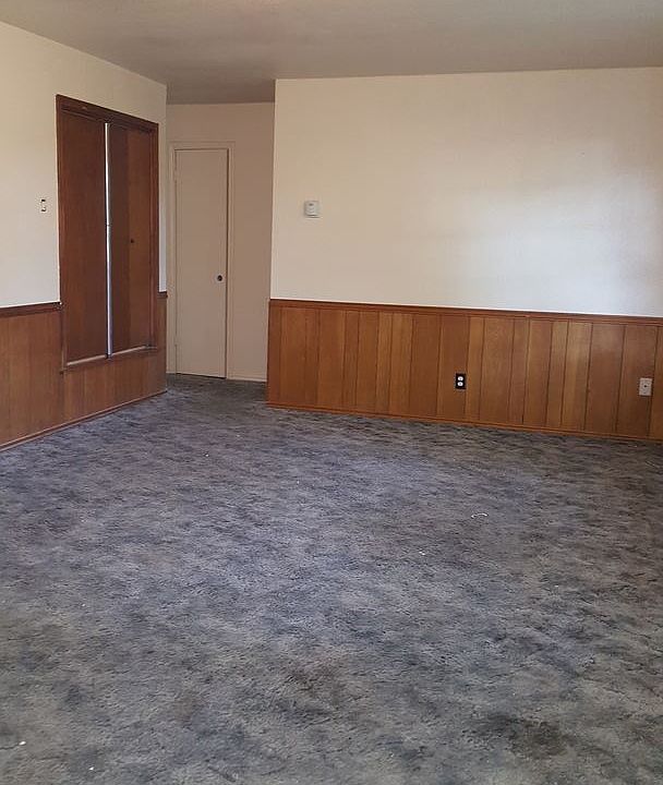 2nd image of 409 Hamilton