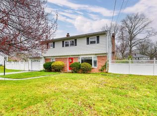 263 Barkley Pl E, North Brunswick, NJ 08902