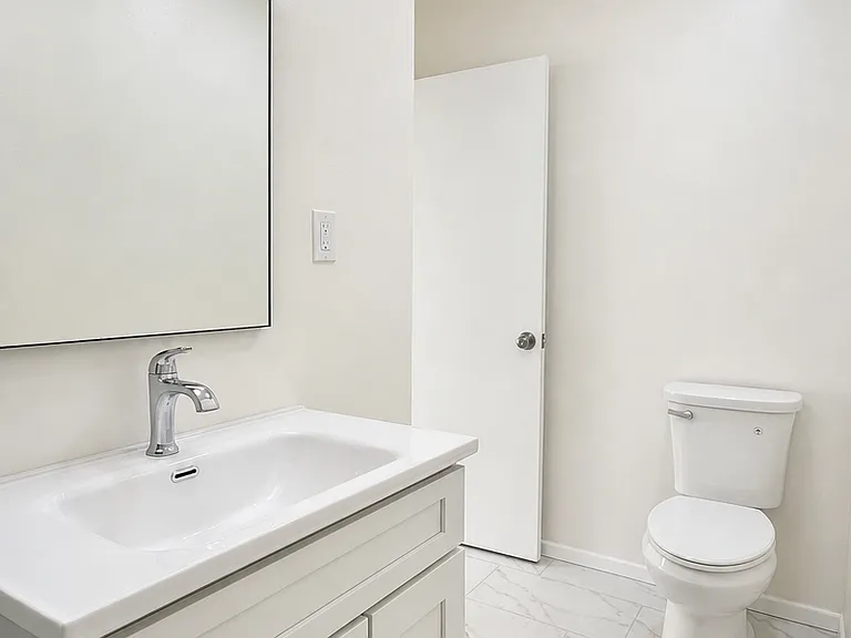 716 Glenway Dr #1 — Photo 29
