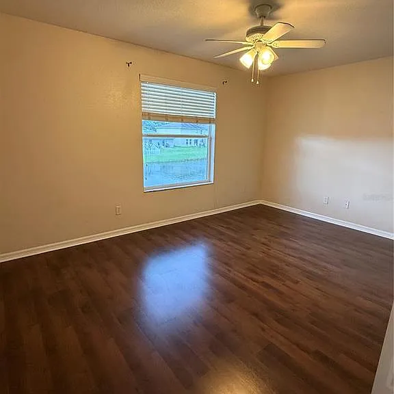 584 Cresting Oak Cir #22 — Photo 2