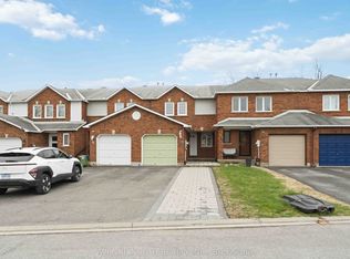 7 Hendrie Ct, Ottawa, ON K2L 4A4