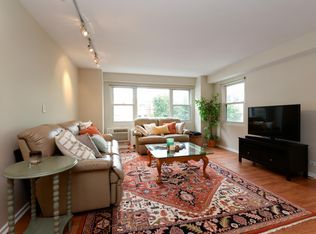 4523 N Sheridan Rd #1101, Chicago, IL 60640