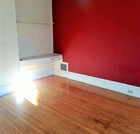 Bedroom 2 with built in desk