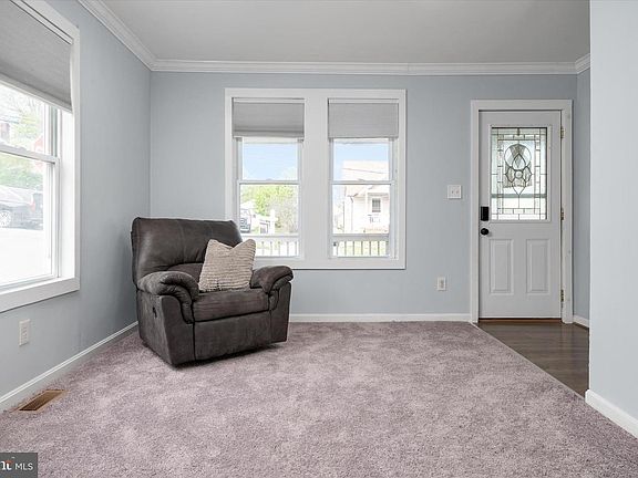 5th image of 37 Patapsco Rd