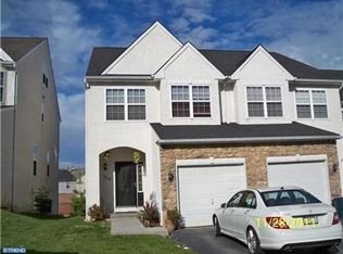 715 Beech Ct, Bridgeport, PA 19405