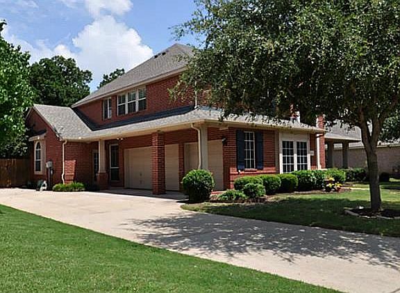 2nd image of 4724 Largo Dr