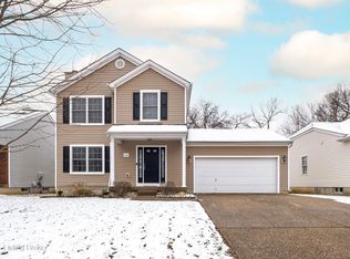 9706 River Trail Dr, Louisville, KY 40229