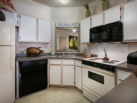 3rd image of 44 Private Road 3151 #176098f81