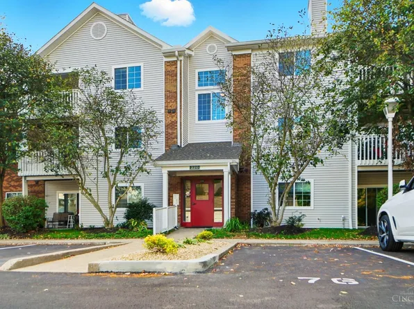 220 Carrington Pl Unit 104, Loveland, OH 45140