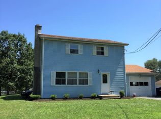 18 Woods Rd, Tivoli, NY 12583