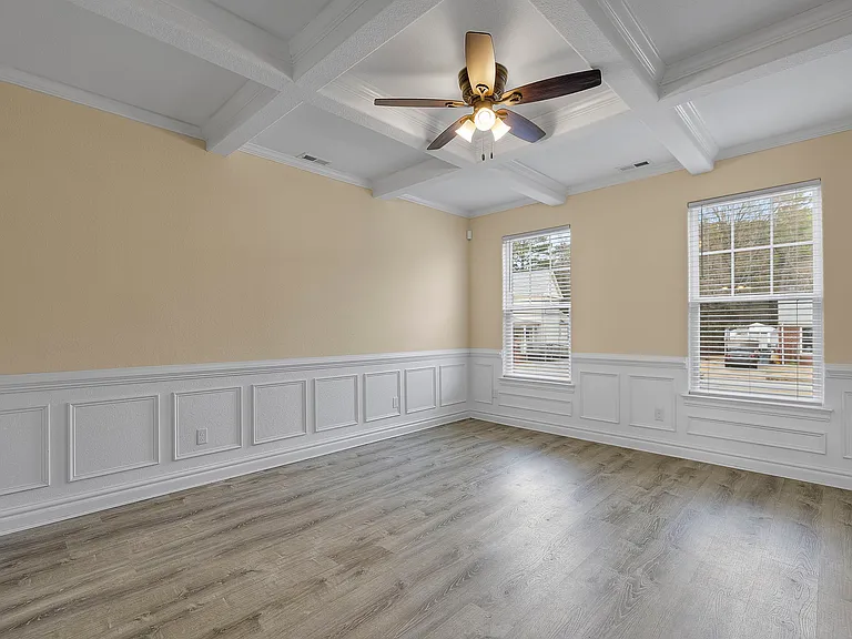 710 Beach Rd — Photo 18
