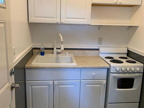 2nd image of 5234 Jackson St APT C