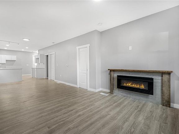 4th image of 1842 W 54th St
