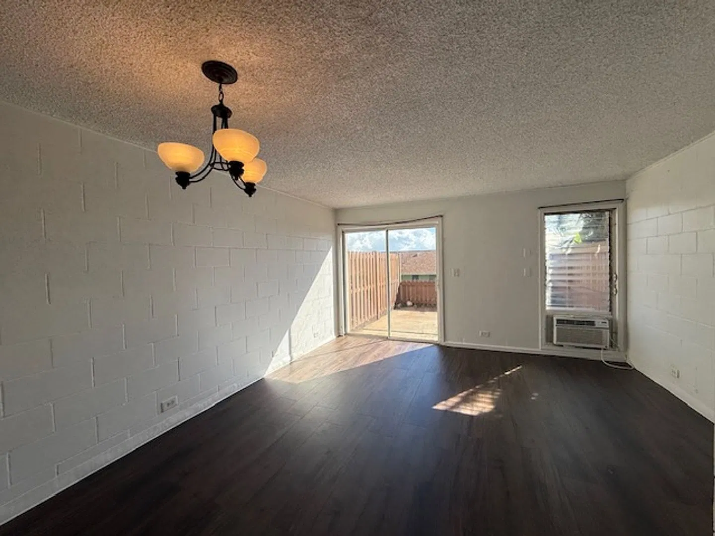 Island Living Awaits: Bright Corner Townhome with Ocean Views, Modern Upgrades, and Resort-Style ... — Photo 4