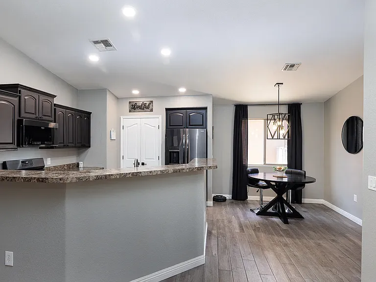 3371 Zion Ct — Photo 4