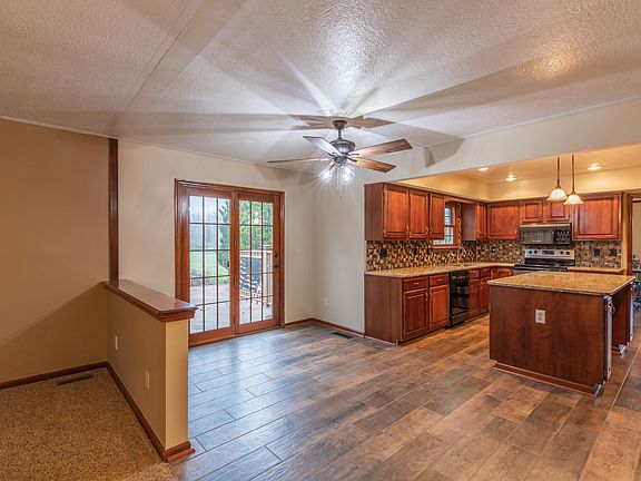 3rd image of 6980 Concord Bend Dr