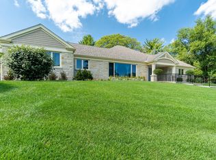 1645 Greenway Ter, Elm Grove, WI 53122