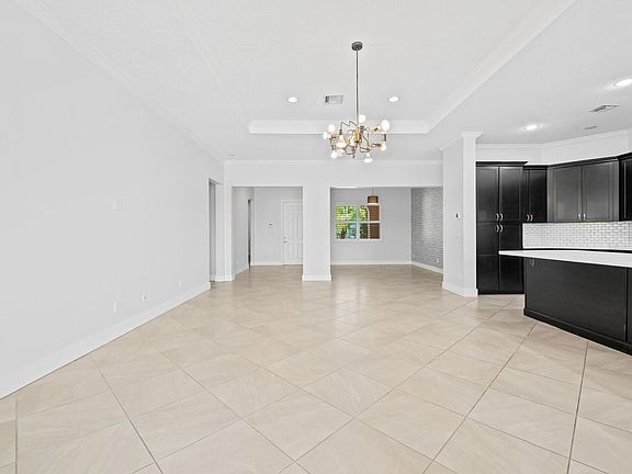 5th image of 6412 SW 55th Place