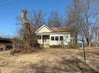 105 E North St, Winslow, IN