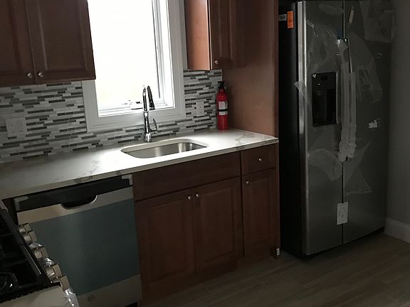 5th image of 412 66th St Floor 1