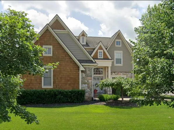 44758 Larkspur Ln, Novi, MI 48377