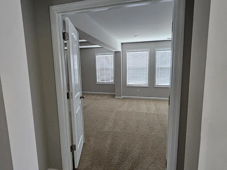 3263 Baylor Cir — Photo 10