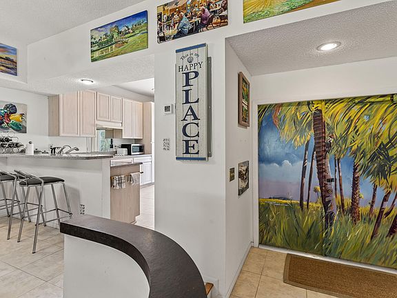 4th image of 3316 SE Sandpiper Circle
