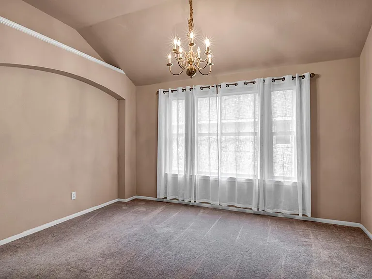 5700 Lomita Verde Cir — Photo 4