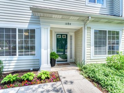 1034 Huntington Dr #1034, Elk Grove Village, IL, 60007